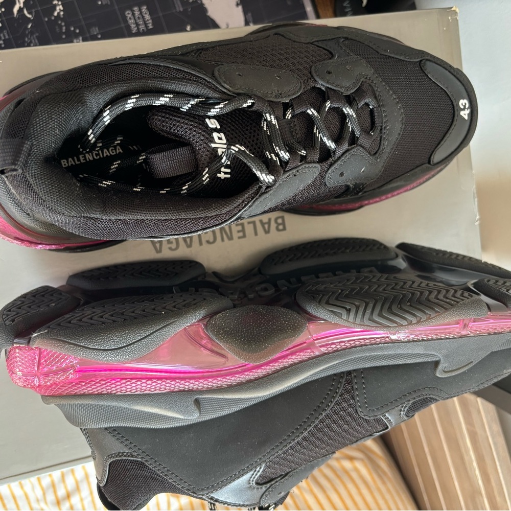 Balenciaga Triple S Sneakers Black/Plum - Picture 2 of 12